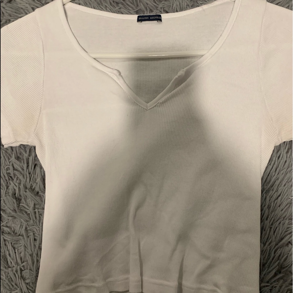 white brandy melville crop top